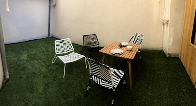 Un Coin De Verdure Dans Le Centre De St Etienne Daire Saint-Etienne  Dış mekan fotoğraf